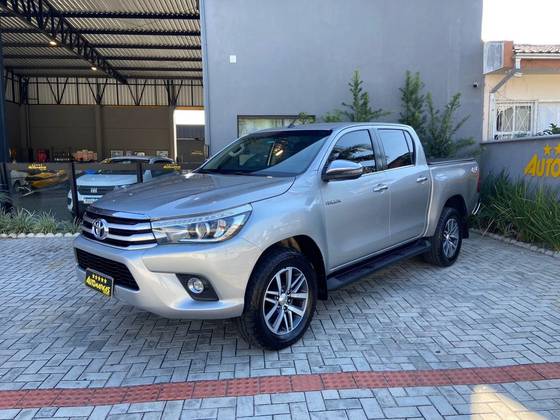 TOYOTA HILUX SW4 2.8 SRX 4X4 16V TURBO INTERCOOLER DIESEL 4P AUTOMÁTICO